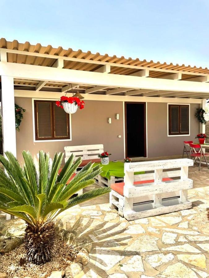 Lorelai Beach Marsala Exterior photo